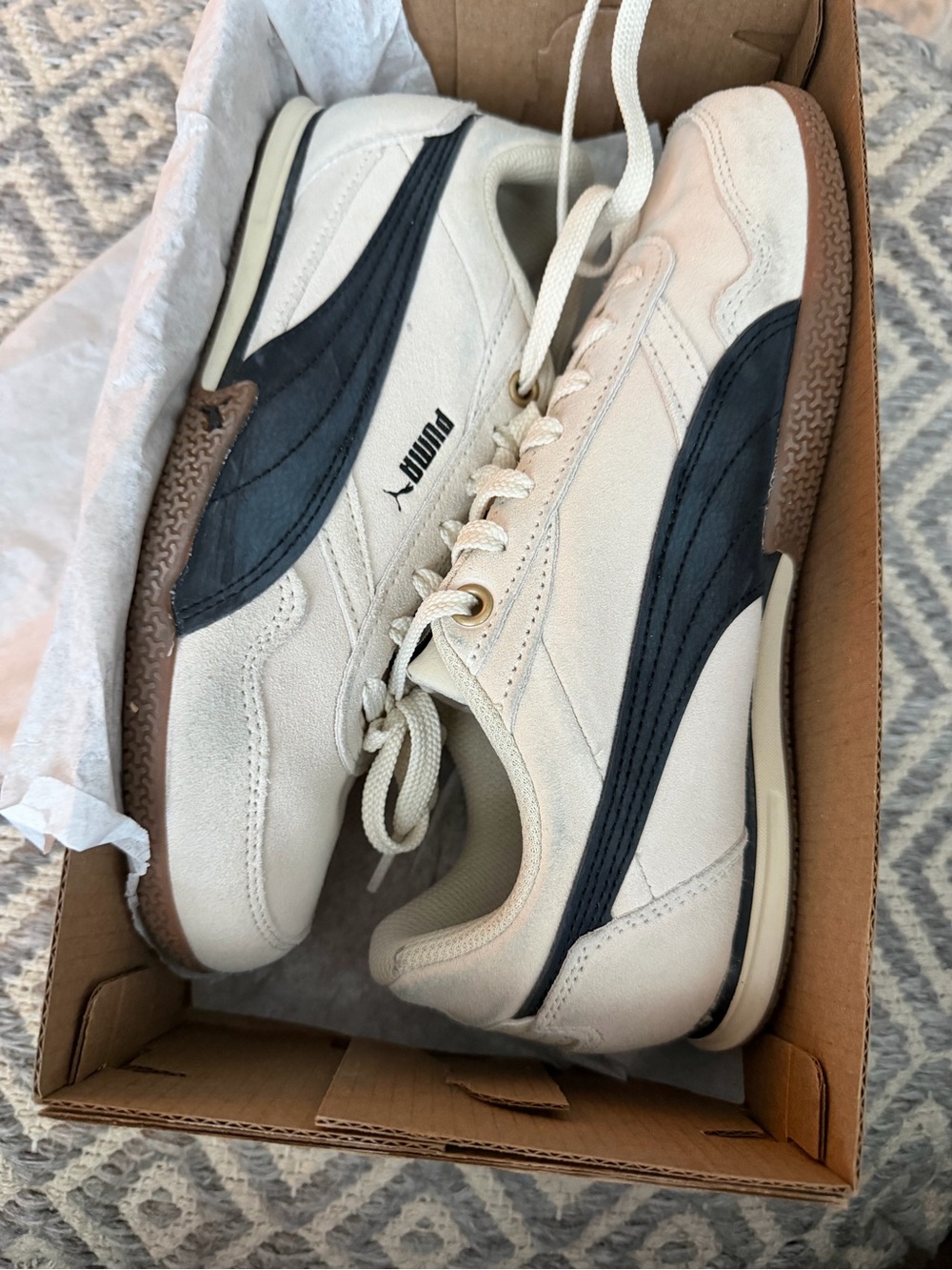 Puma BellaDonna Cream Sneakers with navy Formstrip